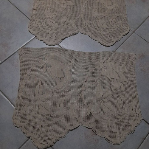 Handmade beige lace set of 2, like new