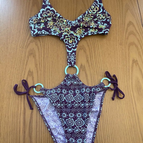 Calzedonia Swimwear, Size III
