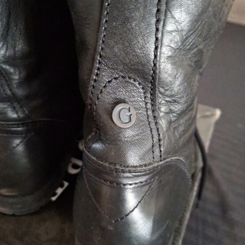 Guess leather boots