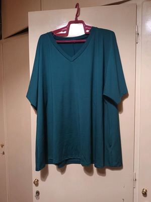 Short-Sleeve Shirt 5XL like new, cypress color