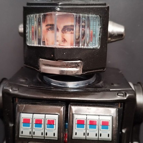Tin robot Super Astronaut used, not working