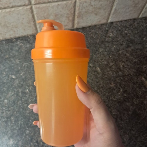 Epox Plastic Shaker 200ml like new, orange with straw hole