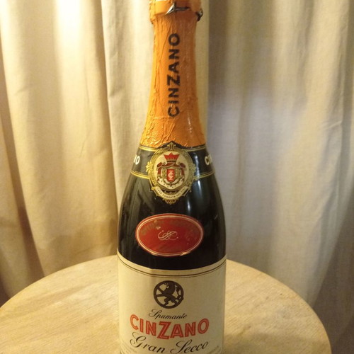 Cinzano Gran Secco sparkling wine bottle sealed 740ml 80's