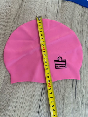 Swimming cap like new