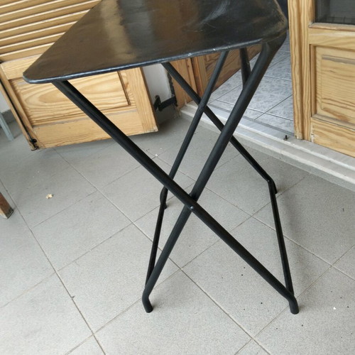Iron folding table used in good condition