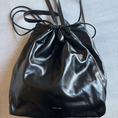 Calvin Klein large shoulder pouch bag like new, black