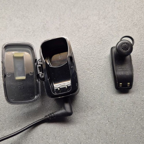 Samsung Bluetooth headset with charger and charging dock AATH200HBE used