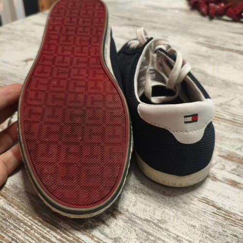 Tommy Hilfiger men's casual shoes like new, size 40, white and blue