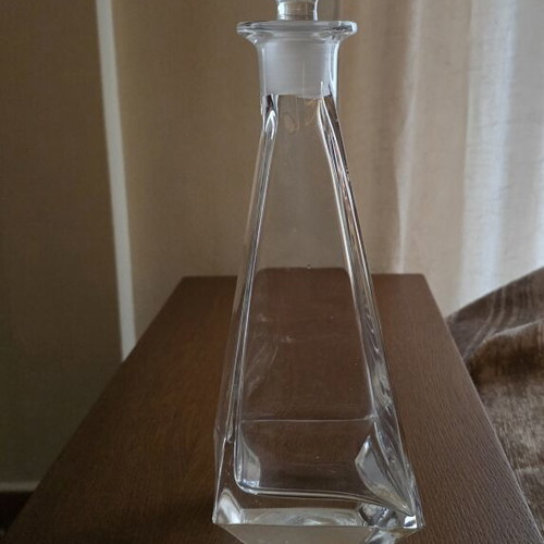 Crystal carafe like new, height 33cm, base 10×10cm