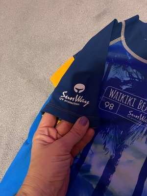 Sun Valley sea shirt with UV protection like new, for 5-6 years old