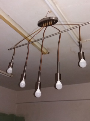 Ceiling light used in excellent condition