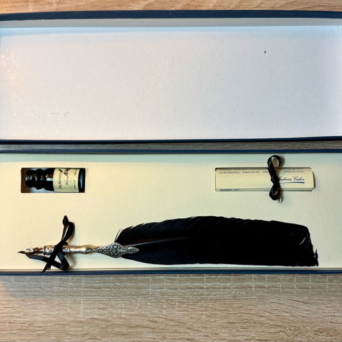Pen set new in its packaging