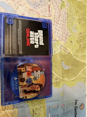 Grand Theft Auto V PS4 Complete Edition with Original Map and Manual like new