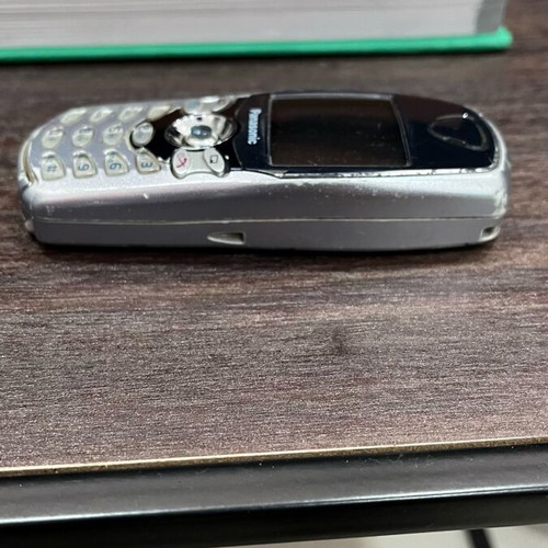 Panasonic EB-GD67 used mobile phone without back cover