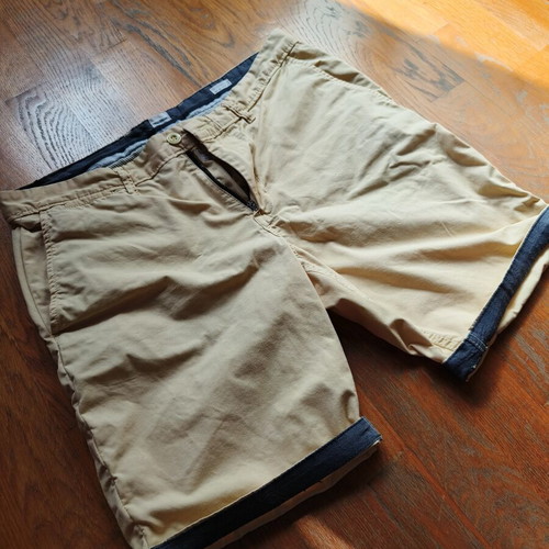 Pull & Bear yellow bermuda shorts like new W44