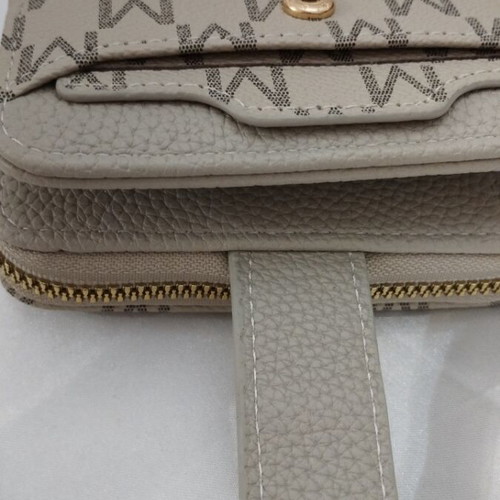 Women's beige wallet, synthetic leather, like new