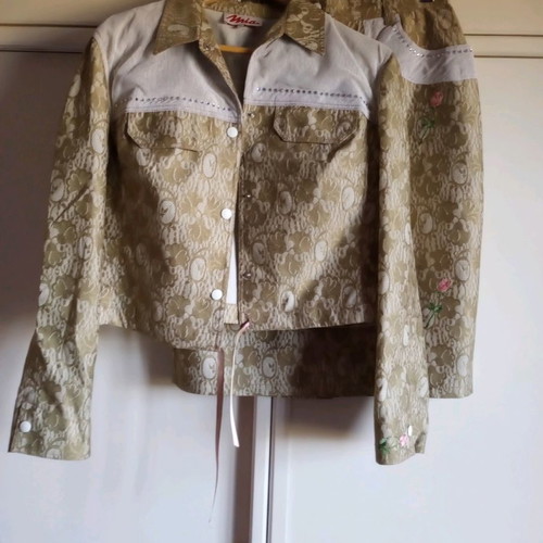 Vintage Mia Set (Size 48 / L-XL) – Jacket & Skirt with Lace Pattern, Embroidery & Rhinestones