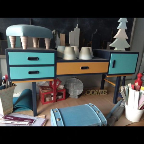 Retro recycled console like new with wicker basket