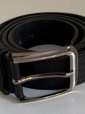 Black Jeans Industry Belt like new, size 100