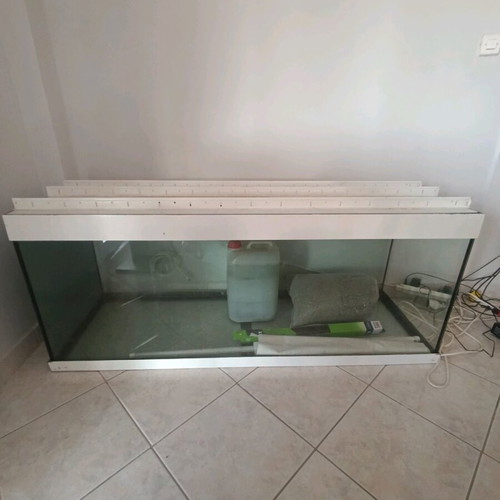 Aquarium used, 500 liters, excellent condition