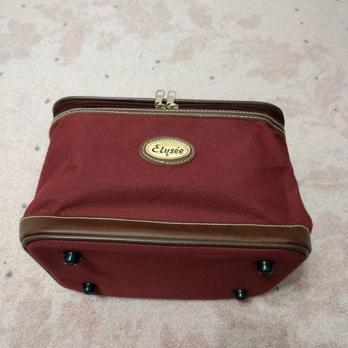 Elyseé vintage cosmetic bag, red wine color, like new