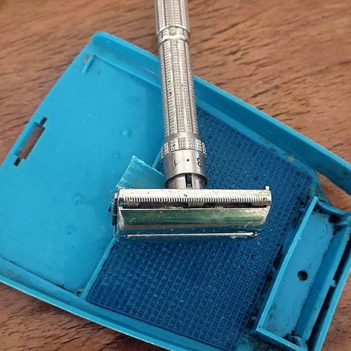 Gillette Slim Adjustable vintage safety razor used with original case