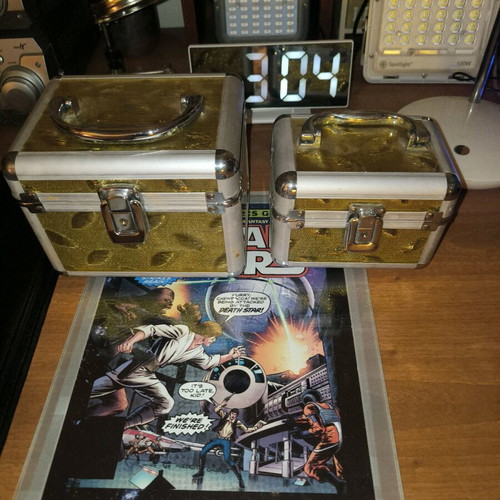 Storage boxes set of 2 like new, for jewelry or anything