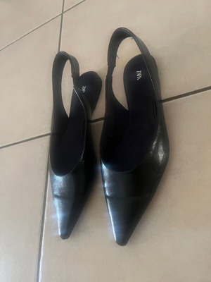 Zara ballerinas sling back size 39 black patent leather like new