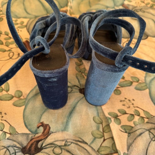 Velvet sandals like new, high heels, size 39, blue