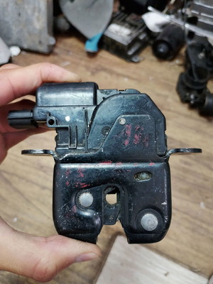 Lock cover for Renault Megane MK3