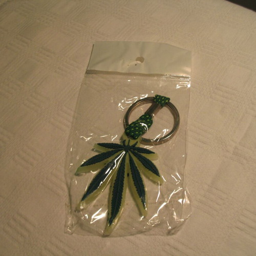 Cannabis keychain small new, plastic