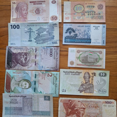 Banknotes used, set of 50 from around the world