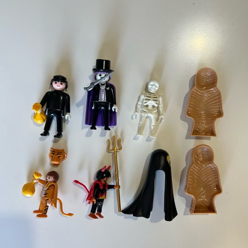 Playmobil Halloween vintage set 4770-4773 like new