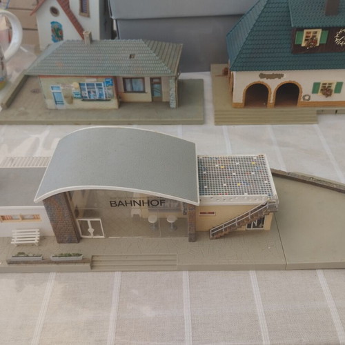 HO scale buildings set, substation, coal storage, 2 shops