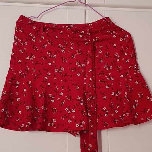 Stradivarius Red Short Skirt like new, size S 36 8