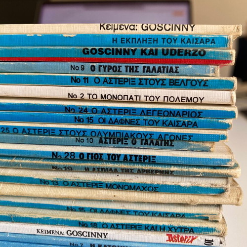 Asterix comics pack of 19 issues like new