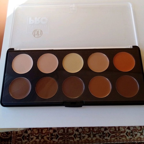 BH Cosmetics Studio Pro Cream Contour Palette new