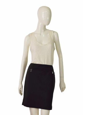 Laundry by Shelli Segal black mini skirt used, size 6