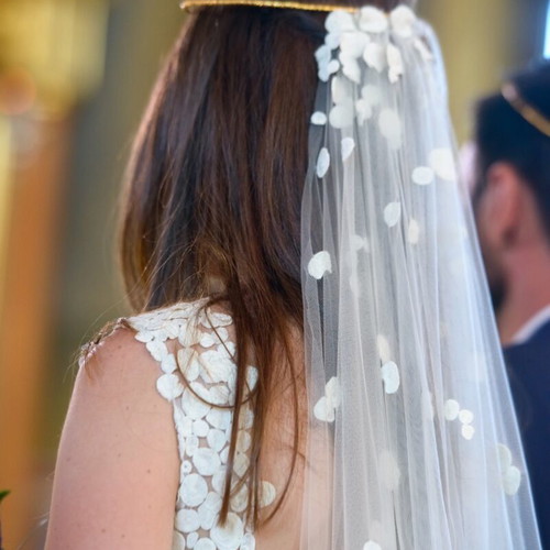 Konidi wedding dress like new, aristocratic and modern ivory