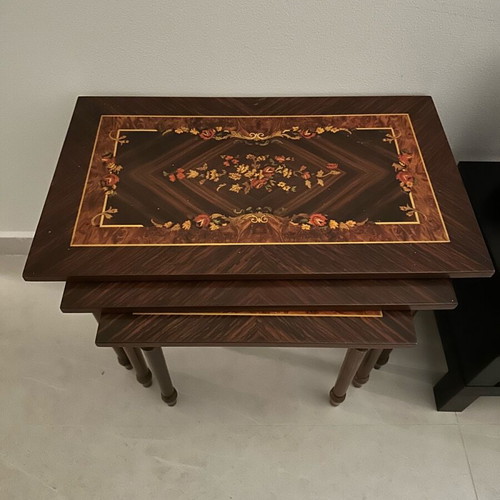 Babushka Type Antique Tables in Excellent Condition, Set of 3
