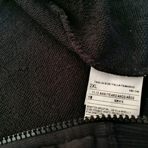 Benetton jacket with hood like new, black, size 11-12