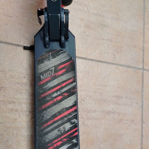 Decathlon Oxelo MID7 scooter like new