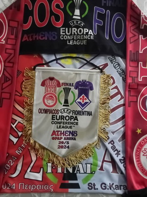 Σετ 2 κασκόλ και λάβαρο Ολυμπιακός Fiorentina Aston Villa Final Conference League 2024 καινούργιο