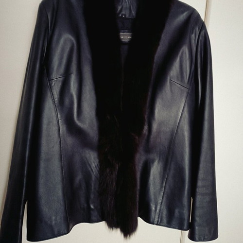 Italian leather jacket with fur like new, black