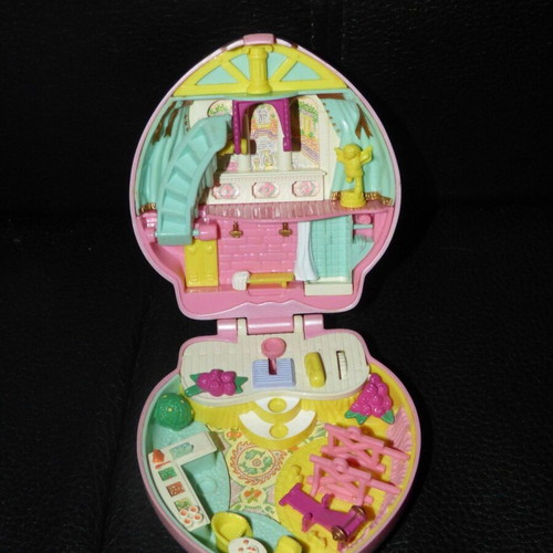 Polly Pocket Stylin' Workout used