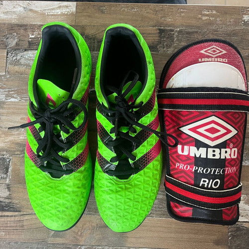 Adidas Ace 16.4 TF turf shoes like new with Umbro shin guards size 43.5