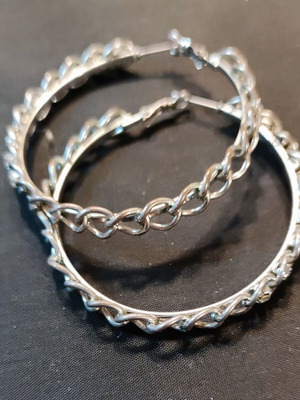 Chain hoop earrings with rhinestones like new, silver