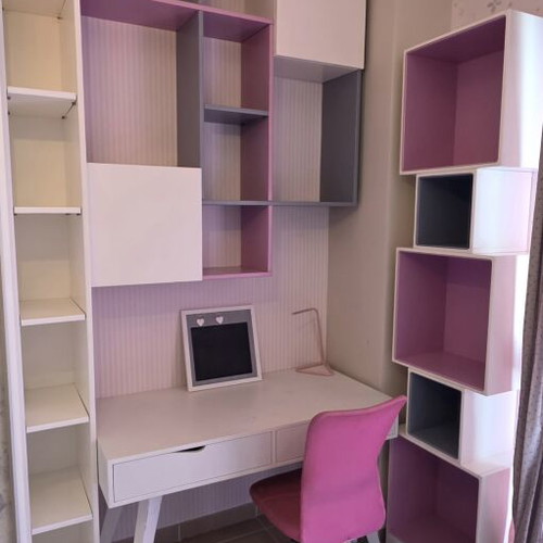 Desk and bookshelf set for children's room
