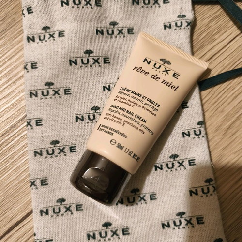 Nuxe Reve De Miel hand and nail cream new