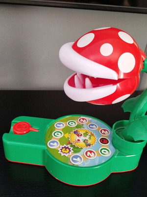 Super Mario Piranha Plant Escape επιτραπέζιο σαν καινούργιο